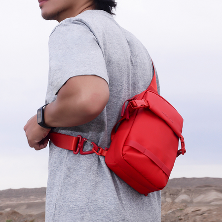 Saszetka na ramię czerwona damska męska miejska nowoczesna wodoodporna na spacer 3,1 L Super Five FXB753Red