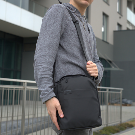 Saszetka męska czarna na ramię biznesowa torba miejska wodoodporna stylowa funkcjonalna 5,8 L Arctic Hunter K00579Black