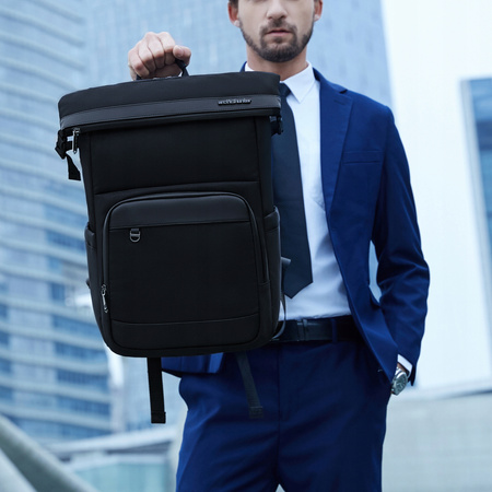 Czarny plecak biznesowy miejski, 18,7 l, wodoodporny, na laptop 15,6", stylowy i pojemny. Arctic Hunter B00684 Black.