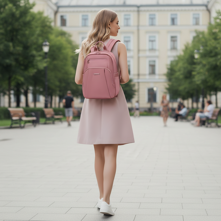 Plecak damski miejski róż dla dziewczyny mały elegancki modny na co dzień