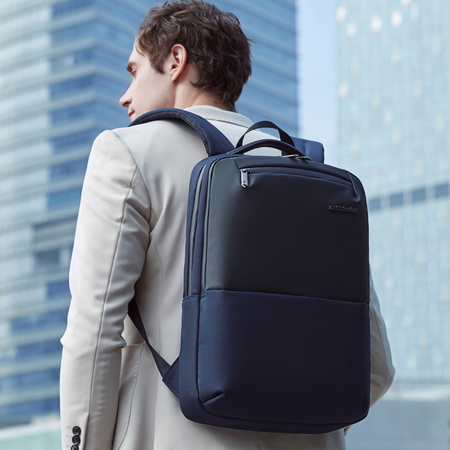 Plecak miejski niebieski, biznesowy, 10 l, na laptopa 15,6", nowoczesny i praktyczny. Arctic Hunter B00681 Blue.