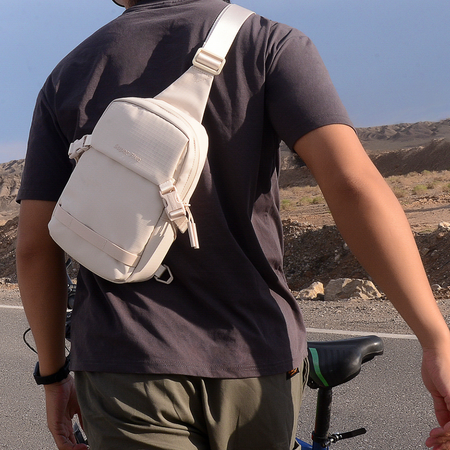 Saszetka damska biała na ramię wodoodporna torba miejska praktyczna stylowa 3,1 L Super Five FXB753White