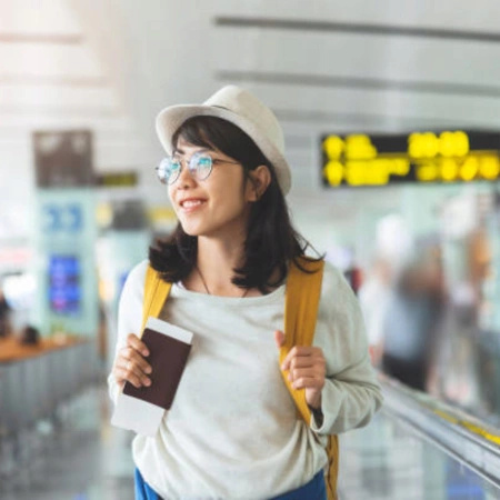 Walizka kabinowa różowo-złota – mała, podróżna, elegancka, modna i praktyczna na kółkach Wowbag 7918 S rose gold