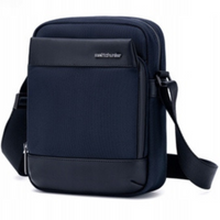 Saszetka męska granatowa wodoodporna na ramię torba biznesowa miejska stylowa na telefon 3,4 L Arctic Hunter K00679Blue
