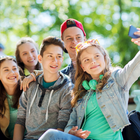 Plecak czarny, szkolny, miejski, damski, męski, nowoczesny, pojemny plecak dla laptopa 15,6", idealny na co dzień, do szkoły i pracy VIO BK91105 black