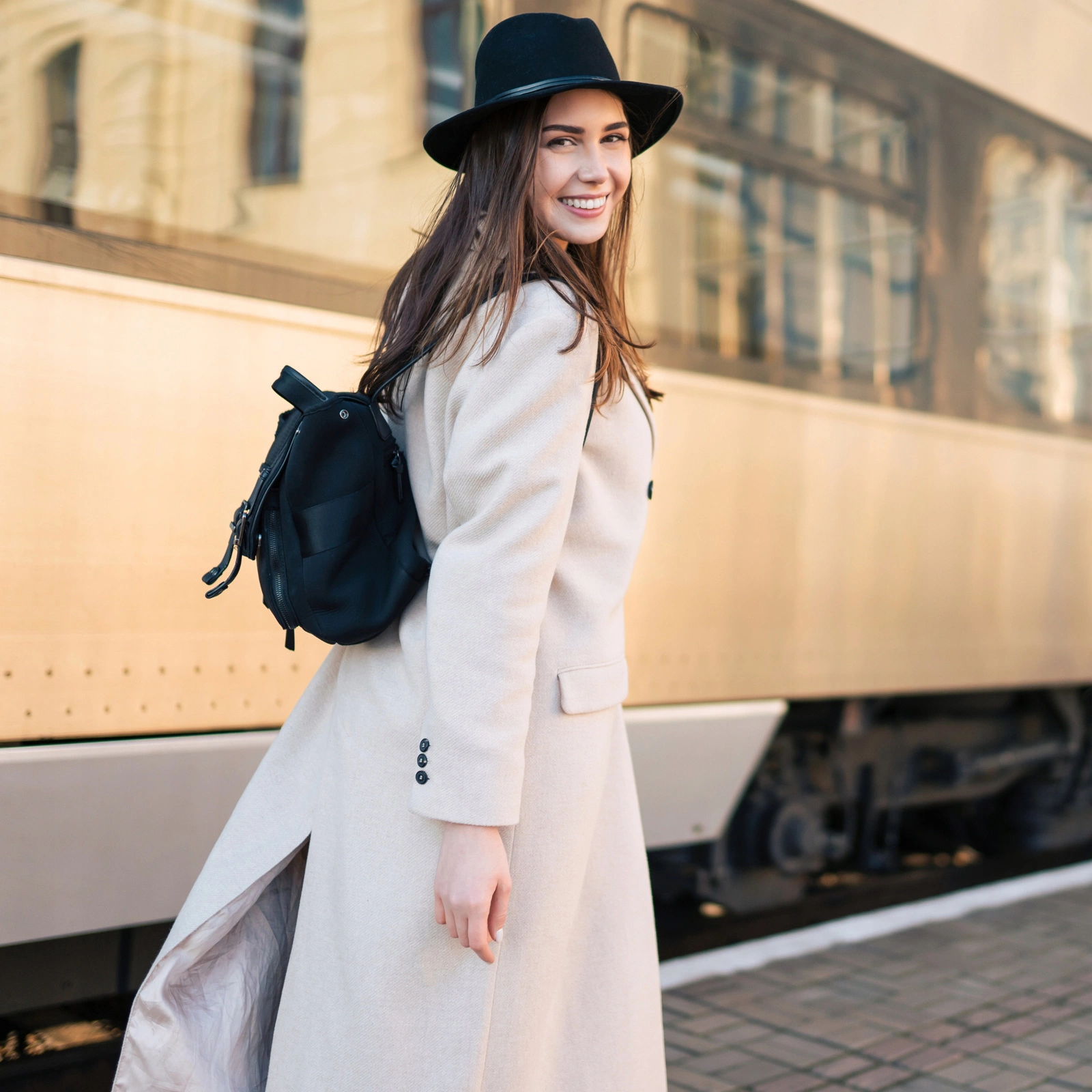 Walizka kabinowa beżowa na kółkach, elegancka i lekka walizka do samolotu z polipropylenu  Wowbag 7900 S champagne pol_pl_Walizka-kabinowa-bezowa-na-kolkach-elegancka-i-lekka-walizka-do-samolotu-z-polipropylenu-Wowbag-7900-S-champagne-135_8