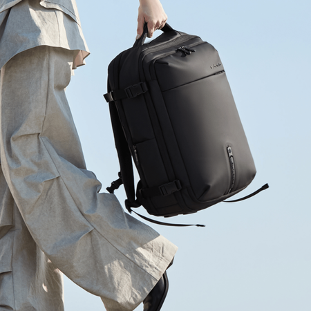 Plecak kompresyjny próżniowy podróżny czarny pojemny 42L wiele kieszeni rozszerzany Arctic Hunter B00866 black