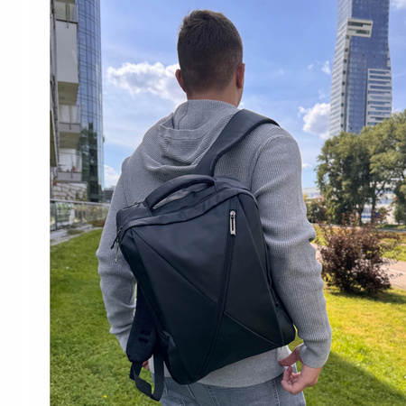 Plecak szkolny czarny nowoczesny z USB dla chłopaków i dziewczyn - do pracy na studia Wowbag BK91109 black
