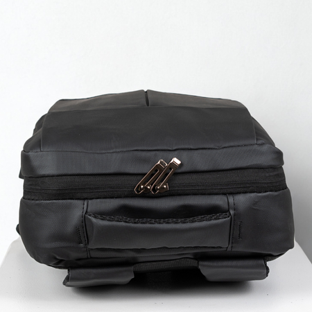 Plecak szkolny czarny  nowoczesny z USB dla chłopaków i dziewczyn - do pracy na studia  VIO BK91109 black