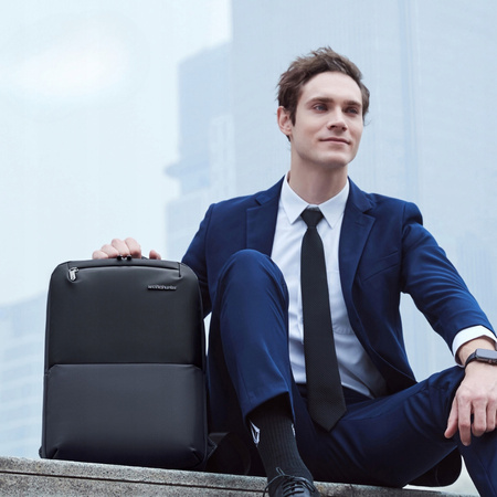 Szary plecak miejski biznesowy, 10 l, na laptopa 15,6", wodoodporny, elegancki i funkcjonalny. Arctic Hunter B00681 Grey