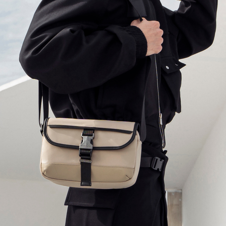 Torebka na ramię, beżowalistonoszka miejska damskana dokumenty telefon Arctic Hunter  KB00828 khaki