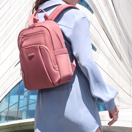 Plecak miejski damski różowy, 9,3 l. Wodoodporny i elegancki, na iPada 10,9". Na studia i co dzień. CHANTRIA CB770rose.