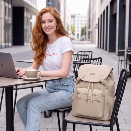 Elegancki plecak beżowy kobiecy modny na studia do biura na laptop 15,6”