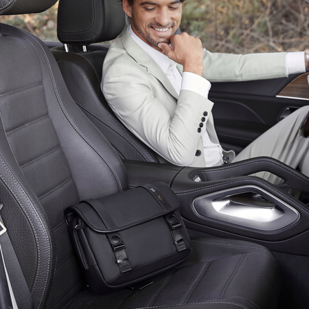 Torebka listonoszka czarna na ramię miejska wodoodporna elegancka na tablet 10,2″ 5,8 l Arctic Hunter K00568Black