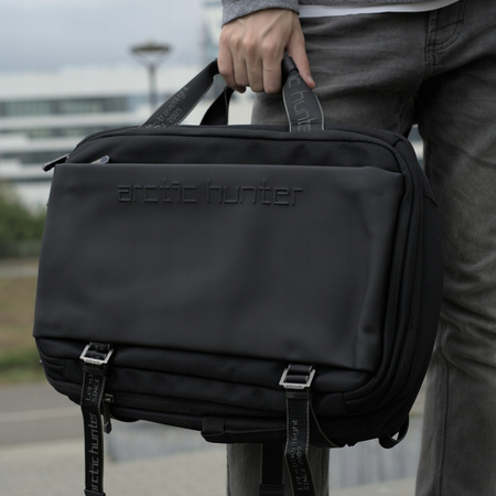 Czarny plecak miejski podróżny biznesowy,  na laptop 15,6", 18 l,  pojemny i funkcjonalny. Arctic Hunter B00540 Black.