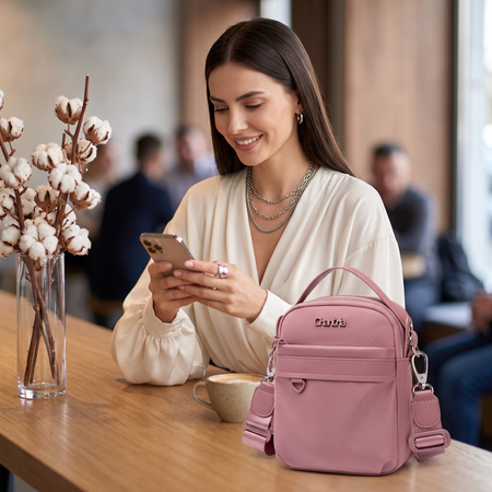 Torebka saszetka damska crossbody mała na ramię nylonowa ciemnoróżowa stylowa