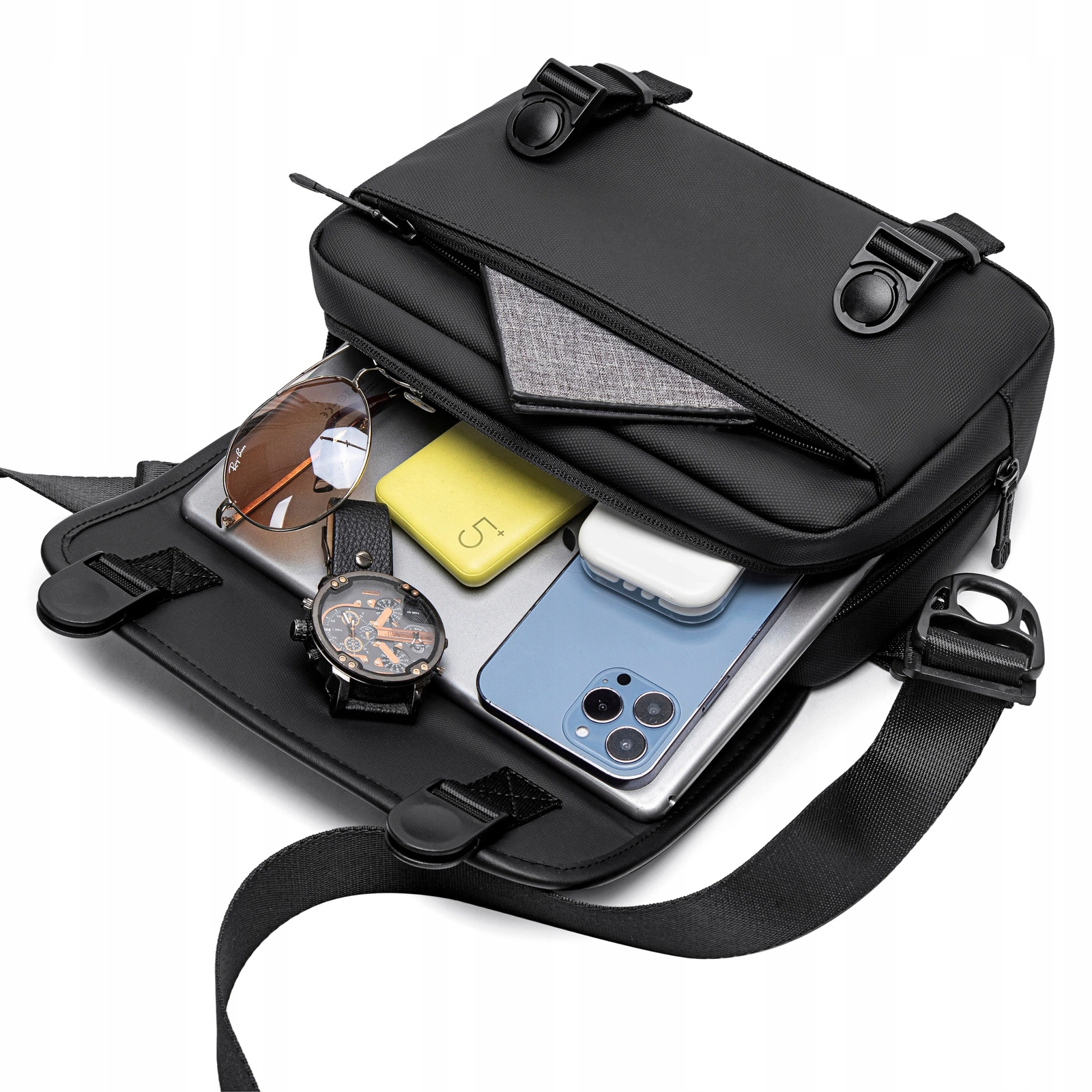 Torebka listonoszka czarna na ramię miejska wodoodporna elegancka na tablet 10,2″ 5,8 l Arctic Hunter K00568Black pol_pl_Torebka-listonoszka-czarna-na-ramie-miejska-wodoodporna-elegancka-na-tablet-10-2-5-8-l-Arctic-Hunter-K00568Black-42_14