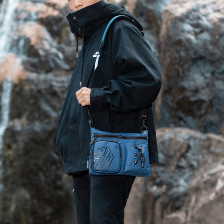 Torebka listonoszka niebieska modna elegancka wodoodporna na ramię miejska stylowa uniwersalna Arctic Hunter K00535Blue