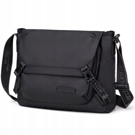 Torebka listonoszka czarna duża na ramię miejska wodoodporna uniwersalna na tablet 9,5 l Arctic Hunter K00528Black