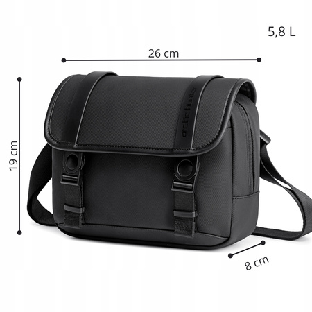 Torebka listonoszka czarna na ramię miejska wodoodporna elegancka na tablet 10,2″ 5,8 l Arctic Hunter K00568Black