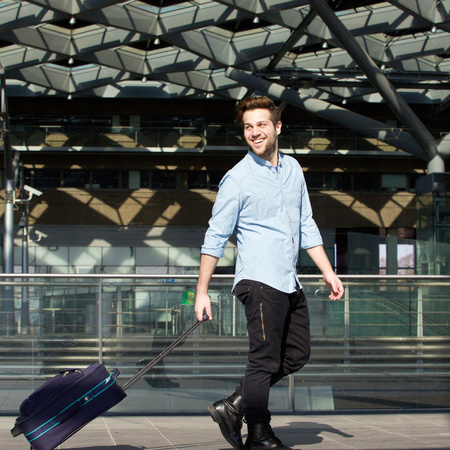 Walizka duża ciemnoszara na kółkach – elegancka, lekka i pojemna walizka podróżna do samolotu Wowbag 7918 L dark grey