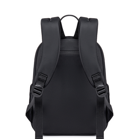 Czarny plecak miejski damski, stylowy i wodoodporny, 9,3 l, na iPada 10,9", modny wybór na co dzień. CHANTRIA CB770Black.