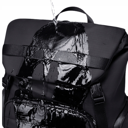 Czarny plecak miejski młodzieżowy, wodoodporny, na laptopa 15,6", 17 l, z wieloma kieszeniami. SUPER FIVE FB723 Black.